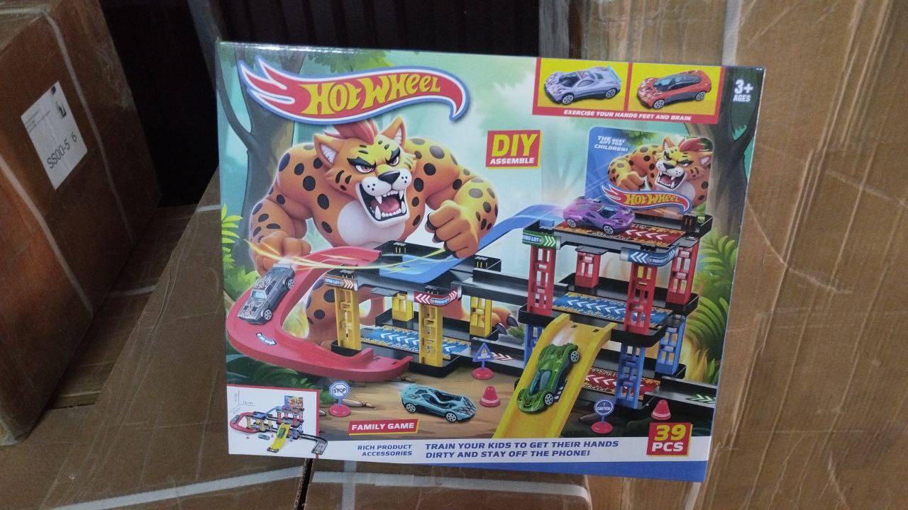 T876-12 hotwheels  железная  машина